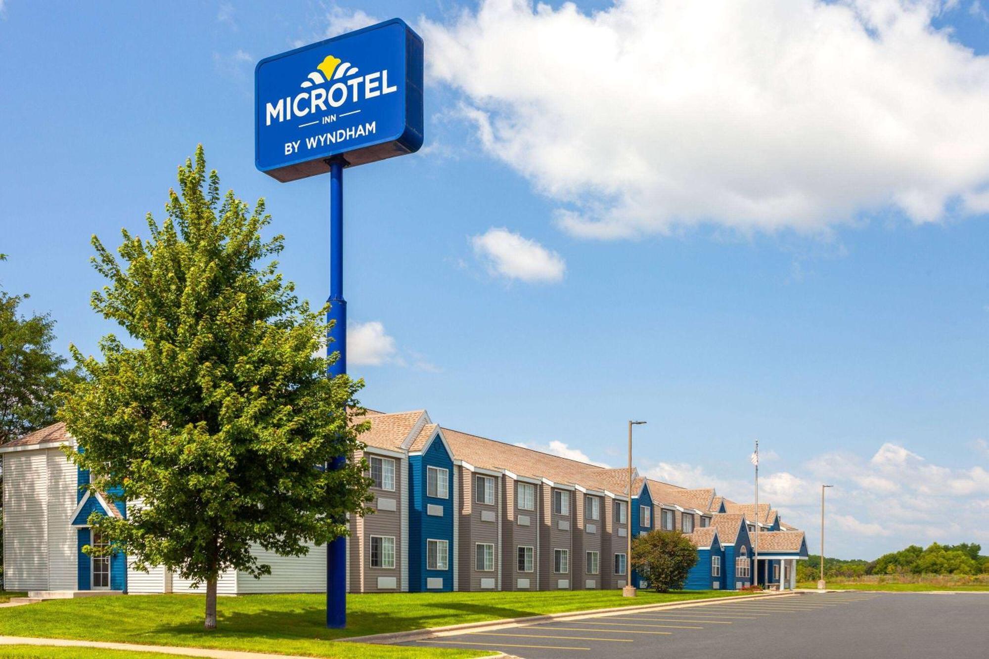 Microtel Inn By Wyndham Janesville Exterior foto